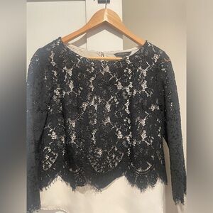 Small Women’s Banana Republic top. Worn twice.